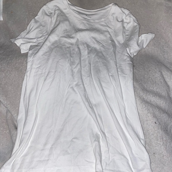 Plain White T-shirt - Picture 1 of 1